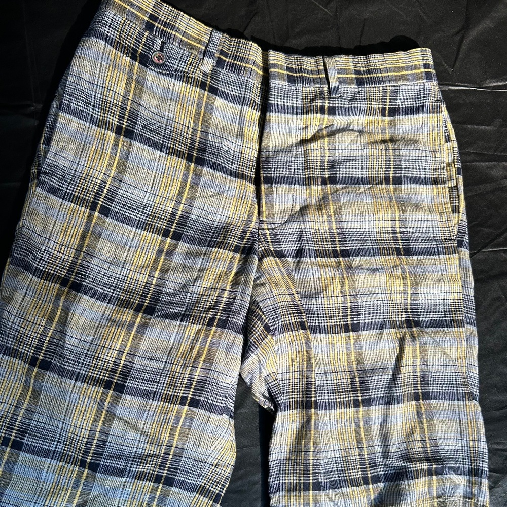 Men’s size 30 Brooks Brothers Black Fleece 1818 shorts retail $350